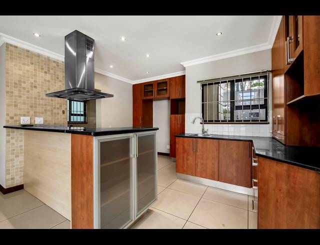 4 BEDROOM HOUSE FOR SALE IN HYDE PARK